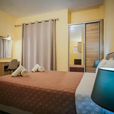 Yria Ntn Апартаменты *